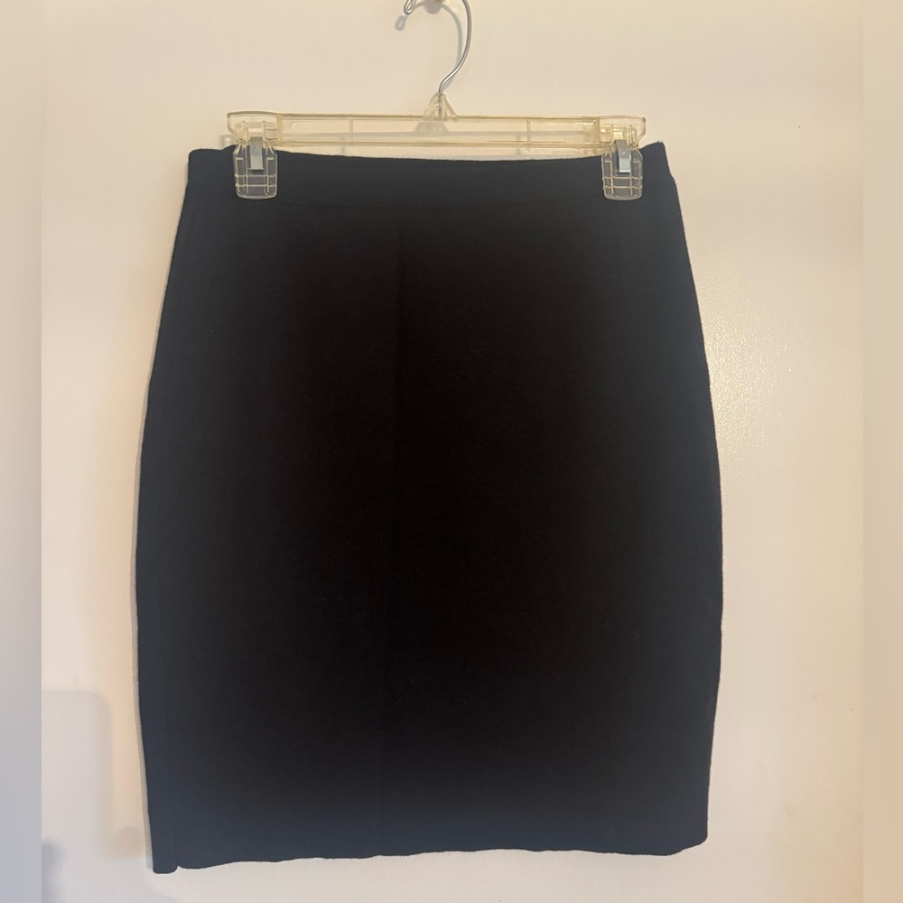 ✨ Eileen Fisher Black Wool Knit Skirt – XS – Wardrobe Staple ✨